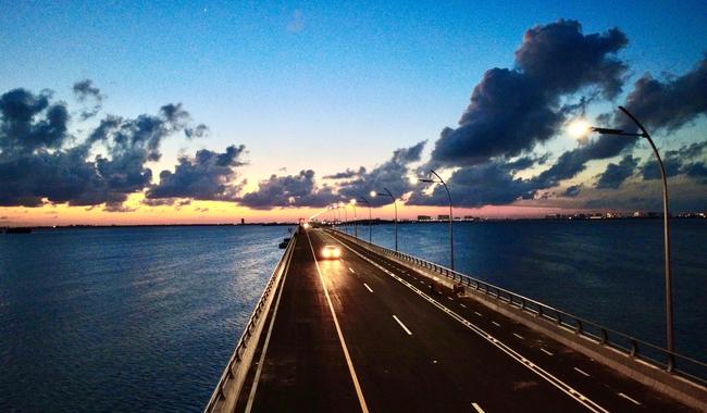Puente Nichupté terminado en Cancún sobre la Laguna Nichupté